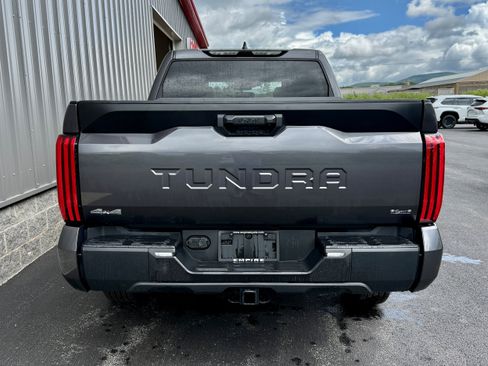 Certified 2025 Toyota Tundra SR5 AWD/4WD image 33