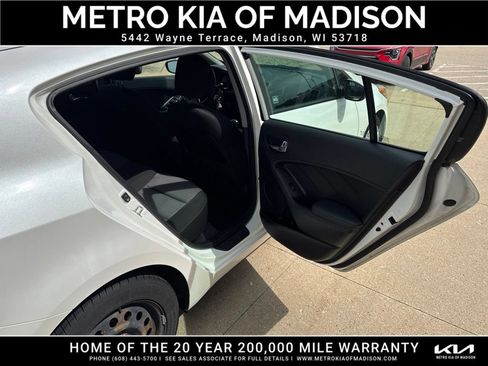 Used 2019 Kia Forte LXS FWD image 35