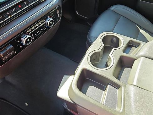 Used 2025 GMC Sierra 1500 SLT image 21