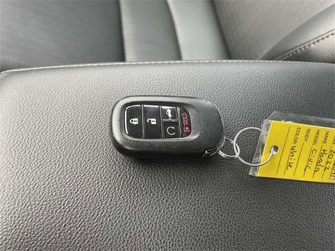 Used 2022 Honda Civic Touring image 32
