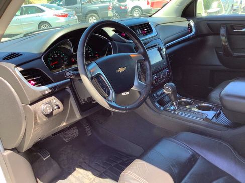 Used 2015 Chevrolet Traverse LTZ AWD/4WD image 31
