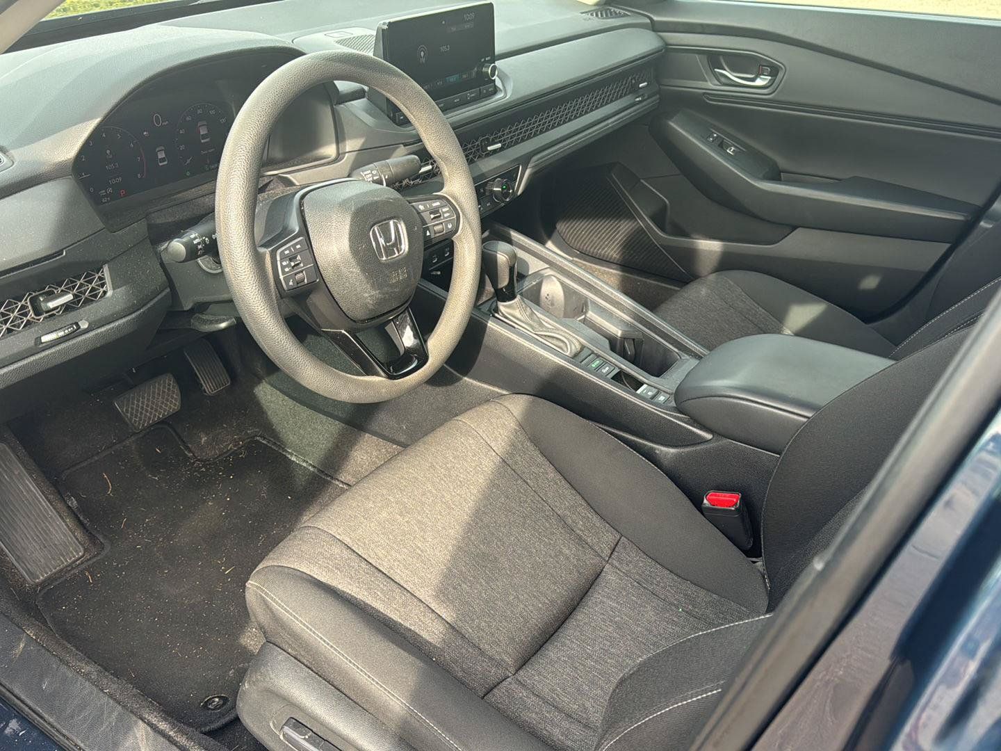 Used 2024 Honda Accord EX image 11