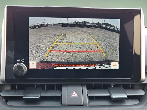 Used 2024 Toyota RAV4 XLE w/ Convenience Package image 30