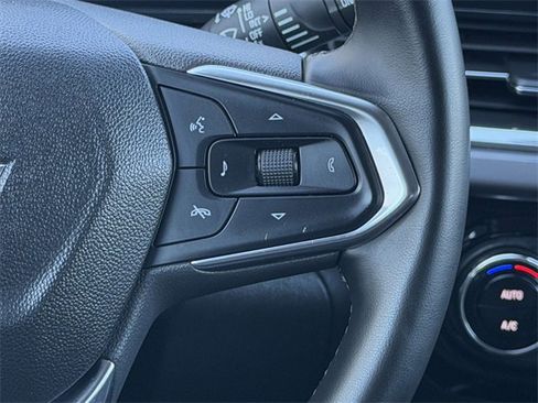 Used 2025 Chevrolet Trax ACTIV w/ Driver Confidence Package image 14