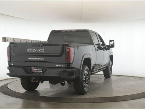 Used 2024 GMC Sierra 2500 AT4 w/ AT4 Premium Plus Package AWD/4WD image 7