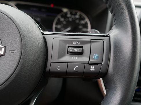 Certified 2023 Nissan Rogue SV w/ SV Premium B Package AWD/4WD image 29