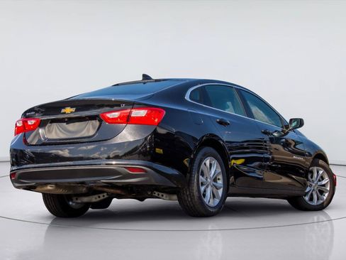 Used 2025 Chevrolet Malibu LT FWD image 4
