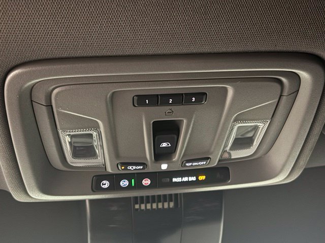 Used 2024 Chevrolet Silverado 1500 RST AWD/4WD image 41