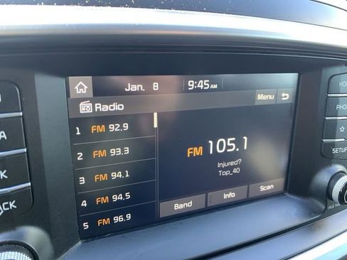 Used 2020 Kia Sorento LX image 23