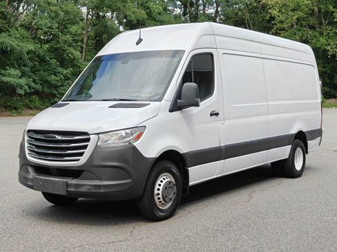 Used 2020 Mercedes-Benz Sprinter 3500 image 3