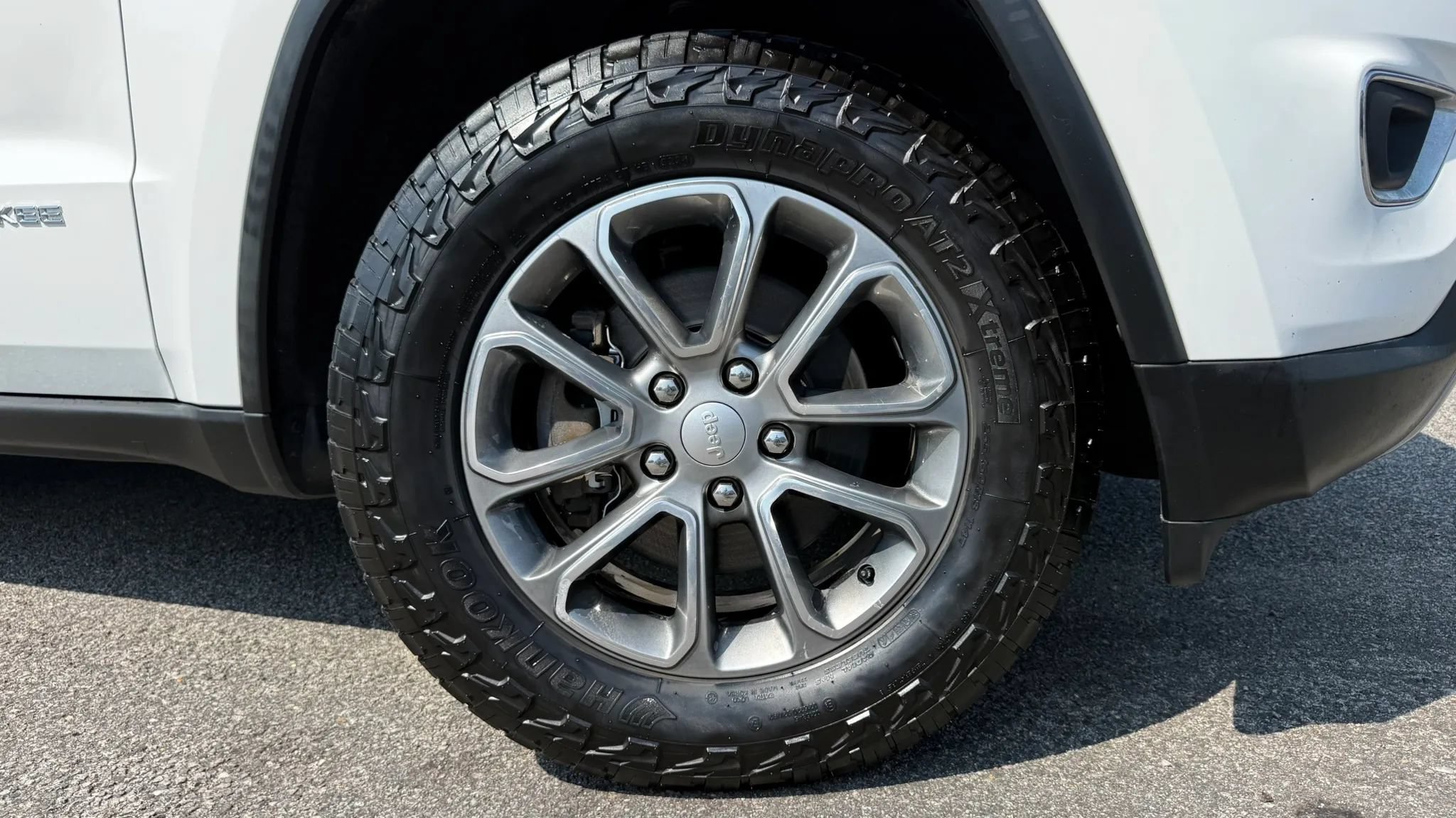 Used 2014 Jeep Grand Cherokee Limited AWD/4WD image 34