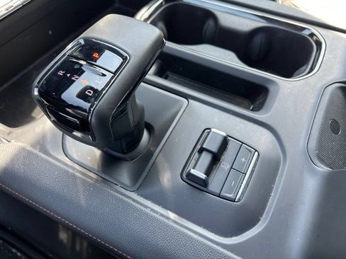 Used 2023 GMC Sierra 1500 AT4 w/ AT4 Premium Package AWD/4WD image 37