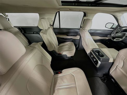 Used 2024 Ford Expedition Max Limited image 26
