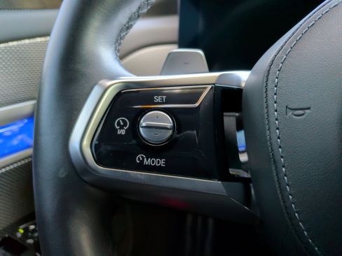 Certified 2023 BMW 740i 740i w/ Executive Package image 23