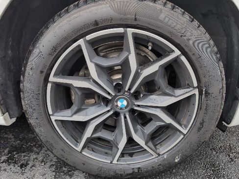 Used 2025 BMW X4 xDrive30i w/ Premium Package AWD/4WD image 8