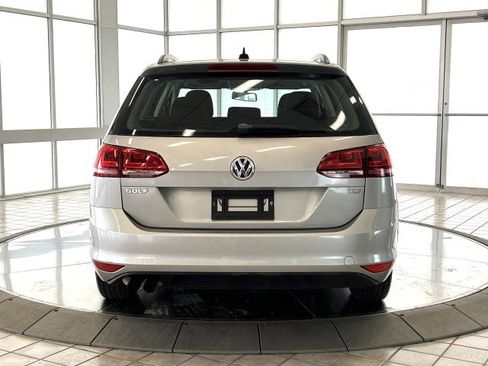 Used 2016 Volkswagen Golf S image 6