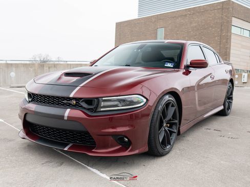 Used 2019 Dodge Charger Scat Pack w/ Stars & Stripes Edition image 3