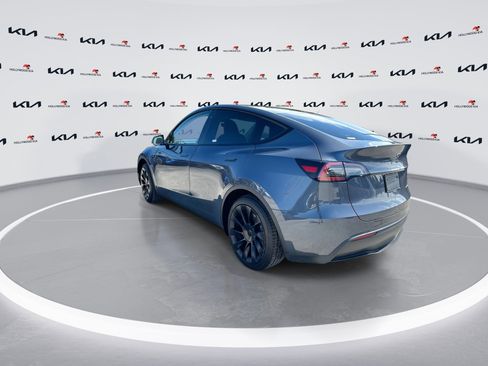 Used 2023 Tesla Model Y Long Range AWD/4WD image 6