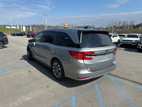 Used 2023 Honda Odyssey EX-L image 4