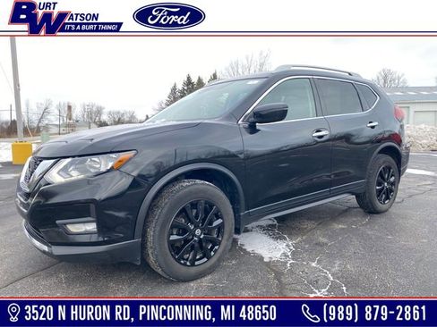 Used 2020 Nissan Rogue SV image 1