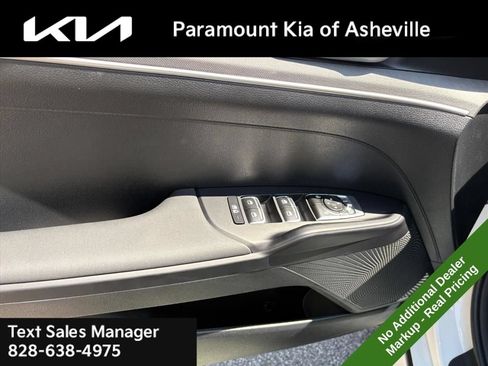 New 2026 Kia K5 LXS FWD image 22