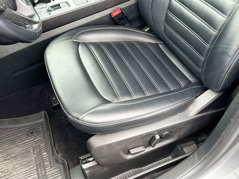 Certified 2022 Ford Edge SEL w/ Convenience Package AWD/4WD image 19