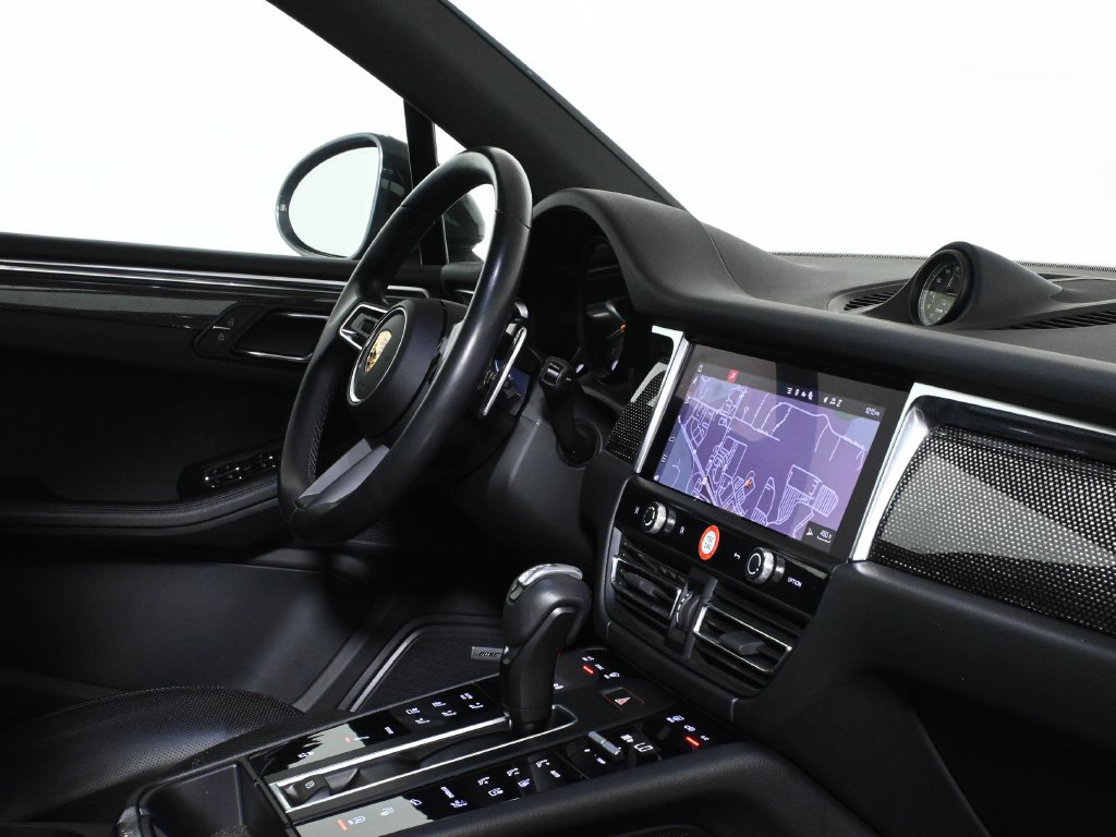 Used 2023 Porsche Macan S AWD/4WD image 9