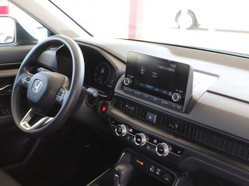 Used 2024 Honda CR-V EX image 15