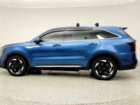 Used 2025 Kia Sorento EX AWD/4WD image 8