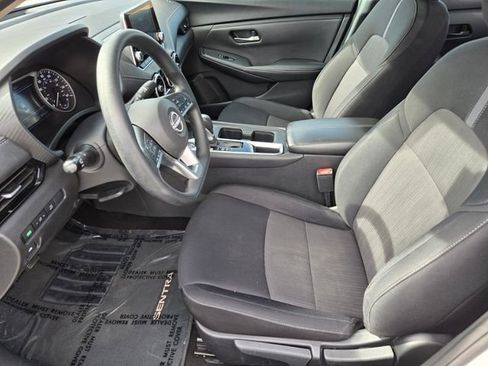 Used 2024 Nissan Sentra SV FWD image 10