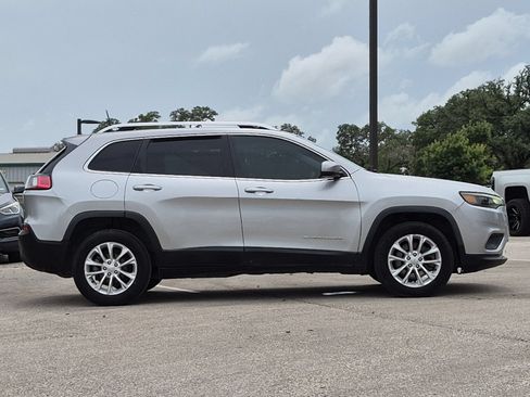 Used 2019 Jeep Cherokee Latitude w/ Popular Appearance Group FWD image 6