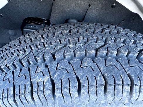 Used 2025 Chevrolet Express 2500 Extended w/ Communications Package image 14