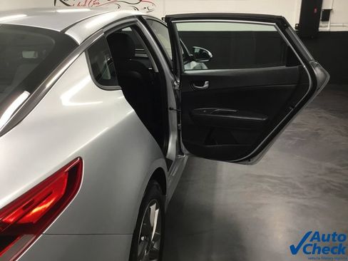 Used 2019 Kia Optima LX FWD image 33