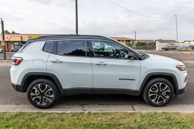 Used 2023 Jeep Compass Limited AWD/4WD image 4