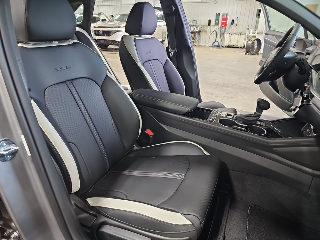 New 2026 Kia K5 GT-Line FWD image 10