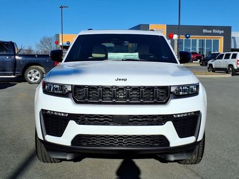 New 2026 Jeep Grand Cherokee Limited image 10