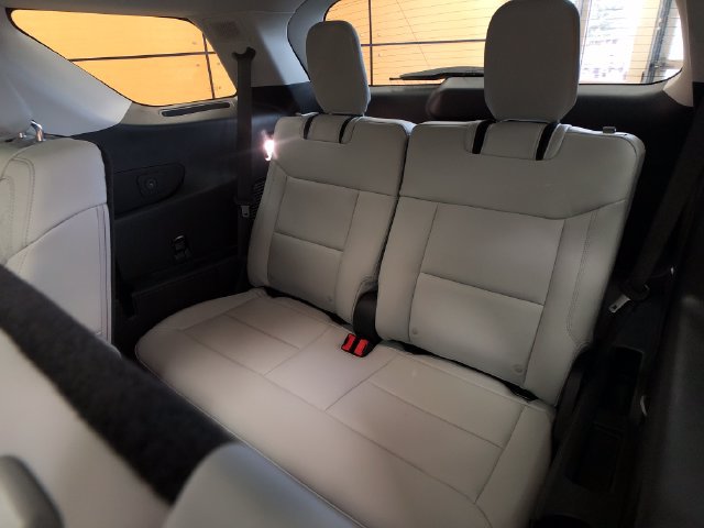 Used 2026 Ford Explorer Platinum w/ LUX Leather Package AWD/4WD image 21
