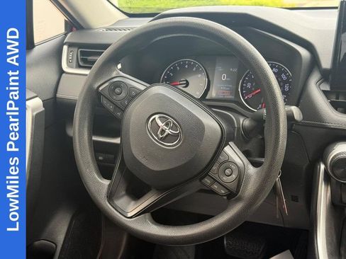 Used 2019 Toyota RAV4 LE w/ All Weather Liner Package AWD/4WD image 13