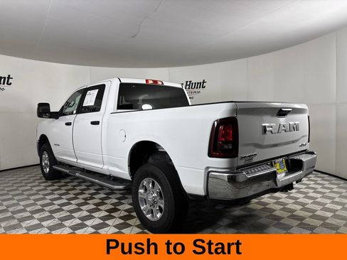 Used 2026 RAM 2500 Big Horn AWD/4WD image 9