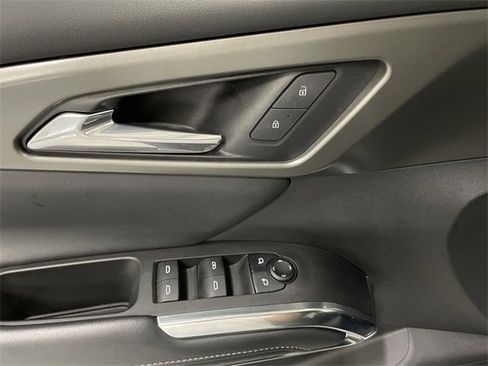 Certified 2025 Chevrolet Traverse LT image 23