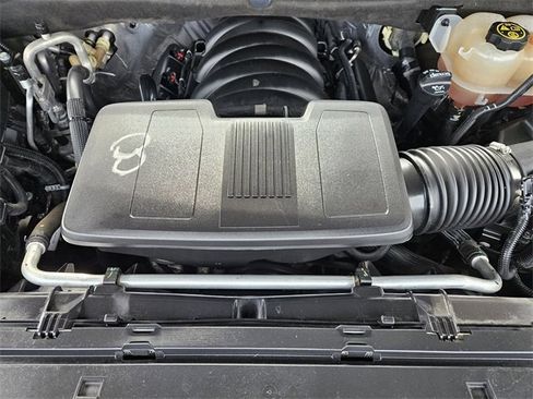 Used 2022 GMC Yukon SLT w/ SLT Premium Package image 32