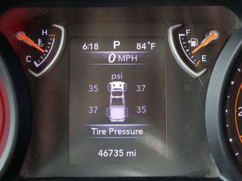Used 2025 Jeep Gladiator Sport AWD/4WD image 21