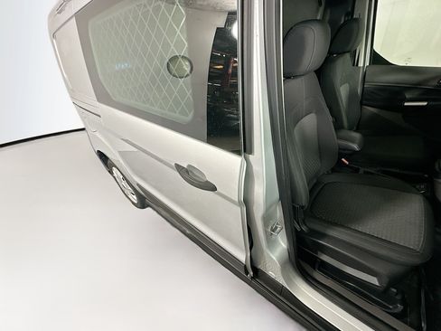 Used 2019 Ford Transit Connect XLT FWD image 25