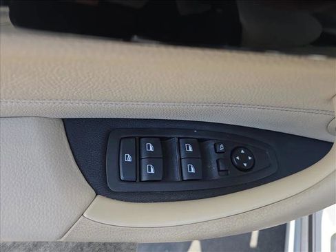 Used 2017 BMW X1 xDrive28i AWD/4WD image 28