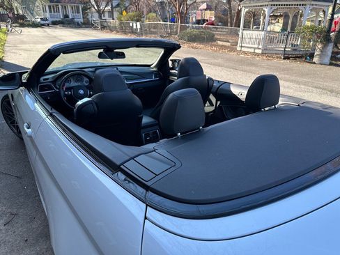 Used 2018 BMW M4 Convertible RWD with Competiti w/ Competition Package image 14