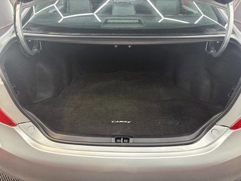 Used 2014 Toyota Camry SE image 13