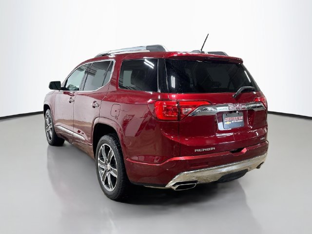 Used 2017 GMC Acadia Denali w/ Technology Package AWD/4WD image 9