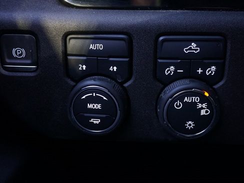 Used 2024 Chevrolet Silverado 1500 LT image 21