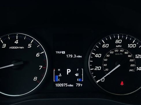 Used 2019 Mitsubishi Outlander ES FWD image 17