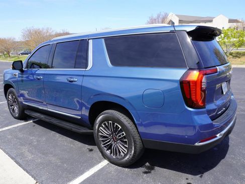 Used 2026 GMC Yukon XL Elevation w/ Elevation Premium Package image 10